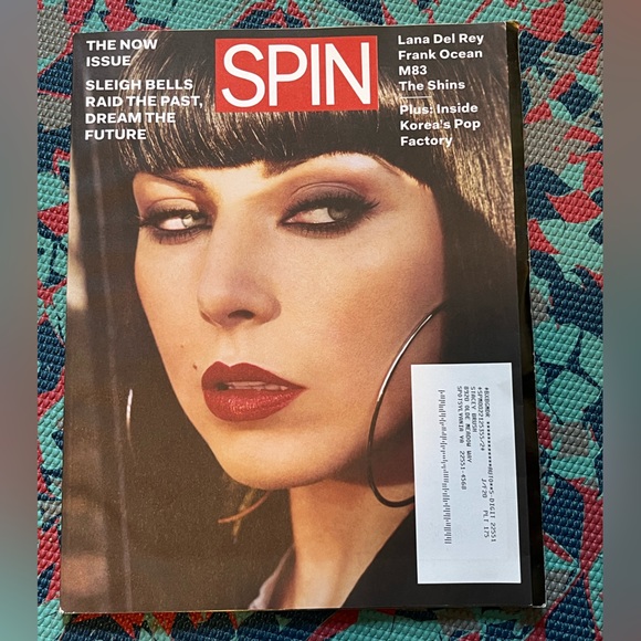 Sleigh Bells Magazine - Picture 1 of 1